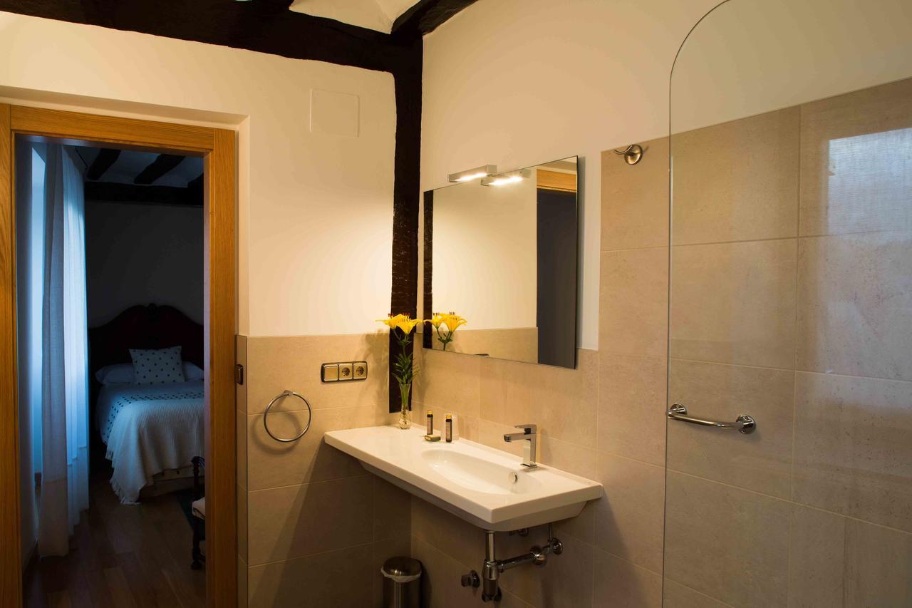 Hostal Casa de la Cadena Asiáin Habitación foto